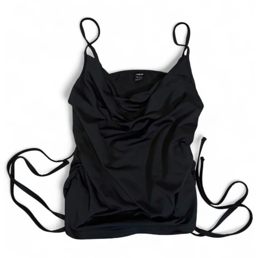 Shein Ruched Top - Picture 3 of 3